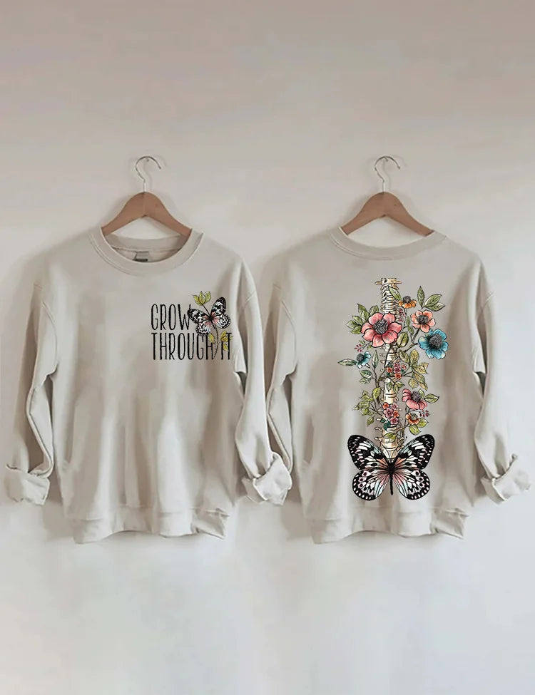 Grow Through It Sweatshirt mit Blumen- und Schmetterlingsmuster