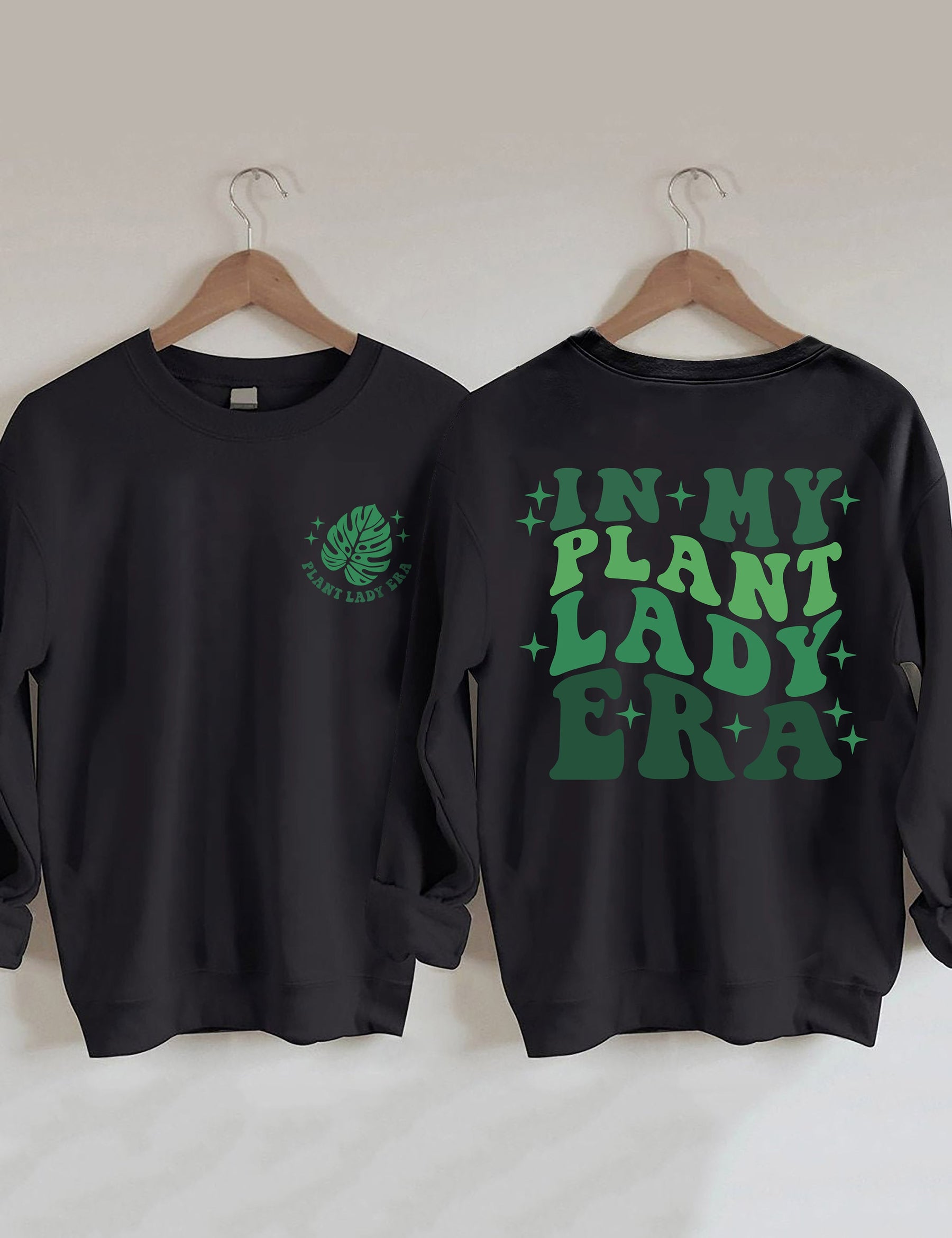 In meinem Plant Lady Era Sweatshirt