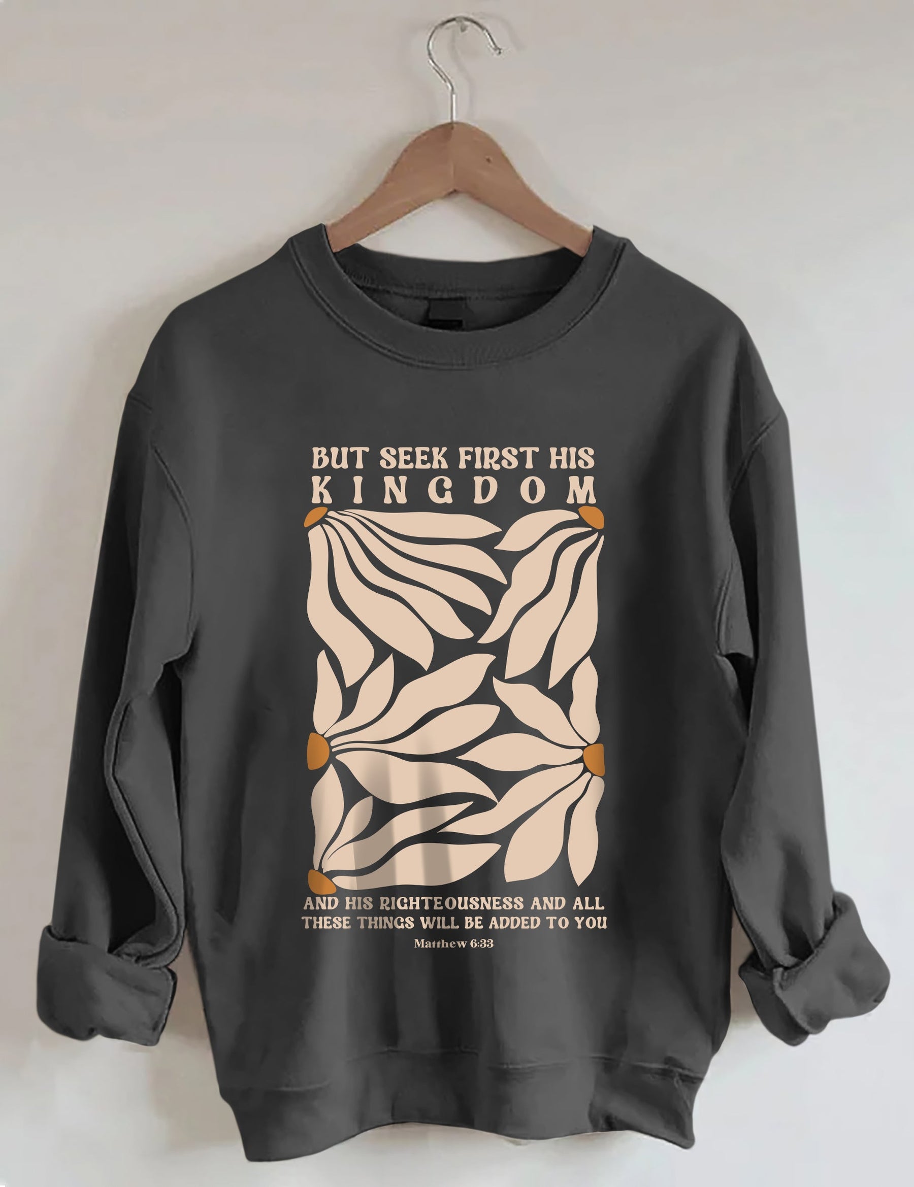 Aber suchen Sie zuerst sein Königreich-Blumen-Sweatshirt