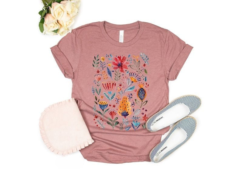 T-shirt à fleurs sauvages de style vintage