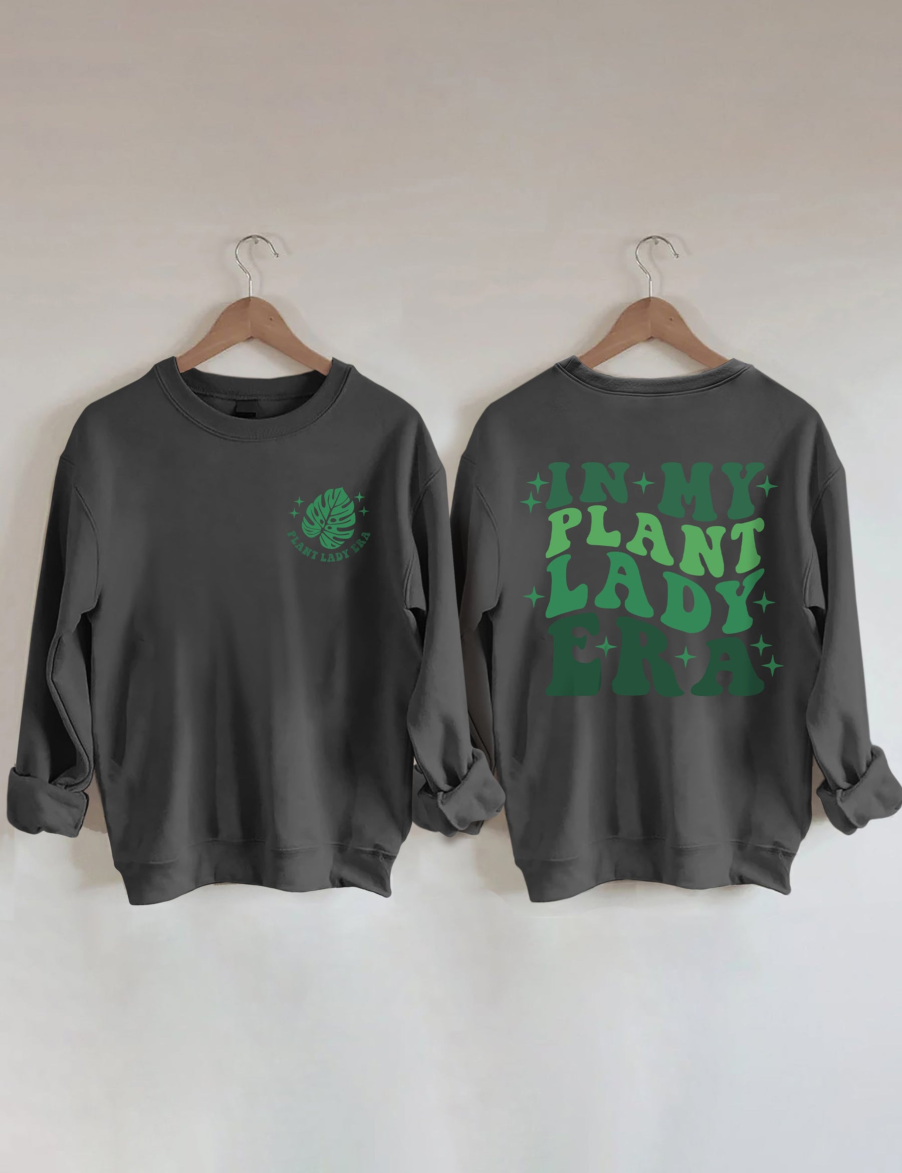 In meinem Plant Lady Era Sweatshirt