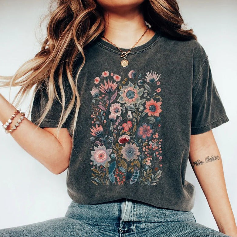 Chemise de fleurs sauvages esthétique de fleurs sauvages d’aquarelle de printemps