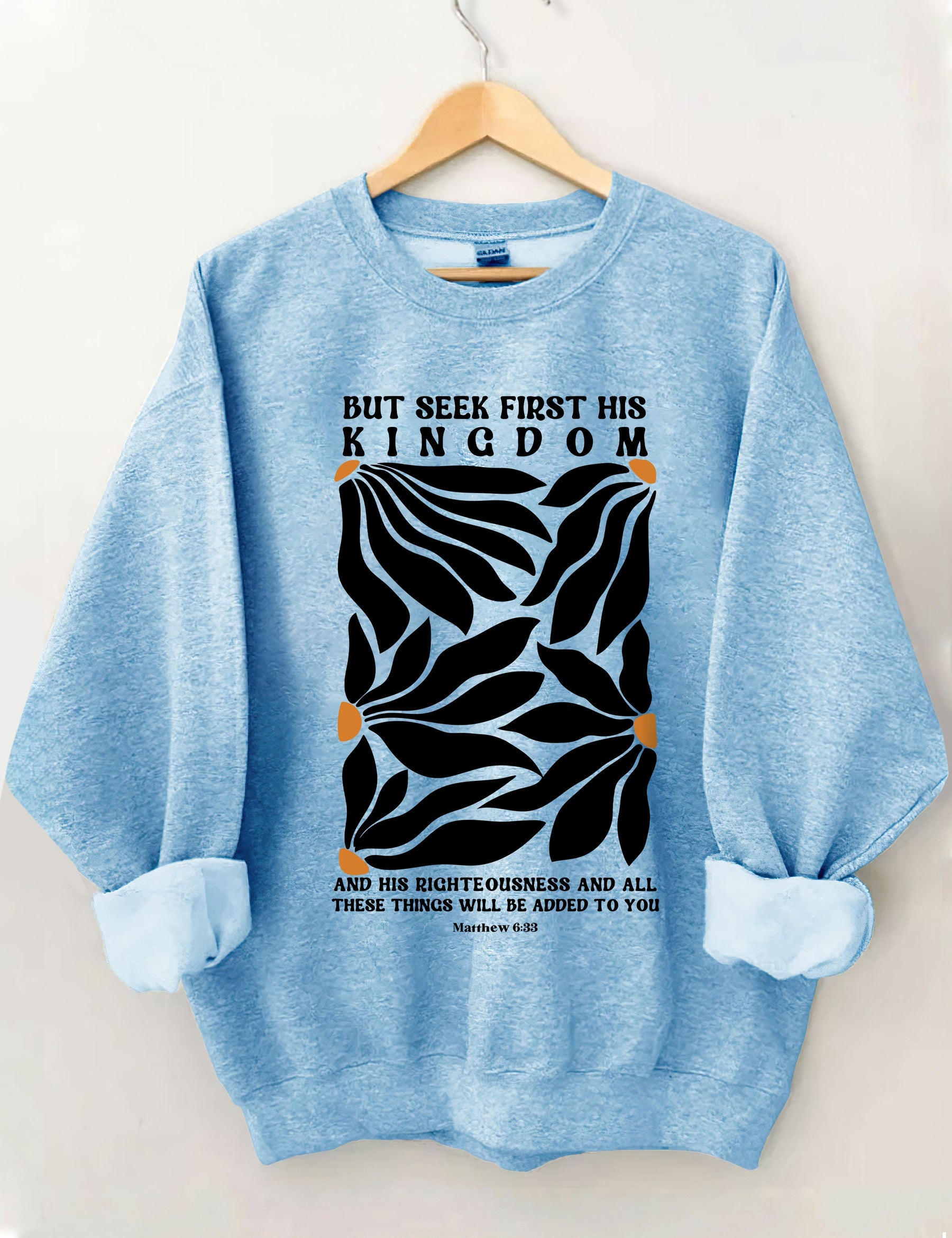 Aber suchen Sie zuerst sein Königreich-Blumen-Sweatshirt