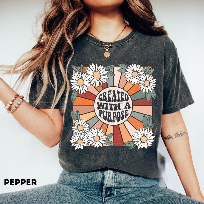 Voici le T-shirt Sun Boho Flower