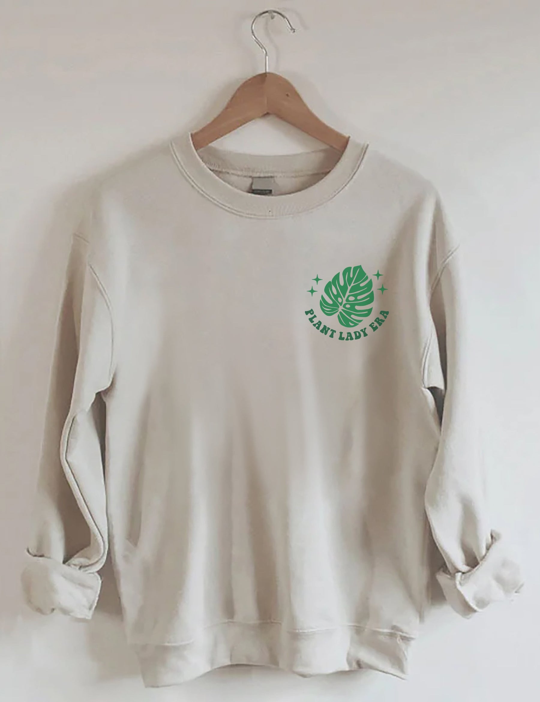 In meinem Plant Lady Era Sweatshirt