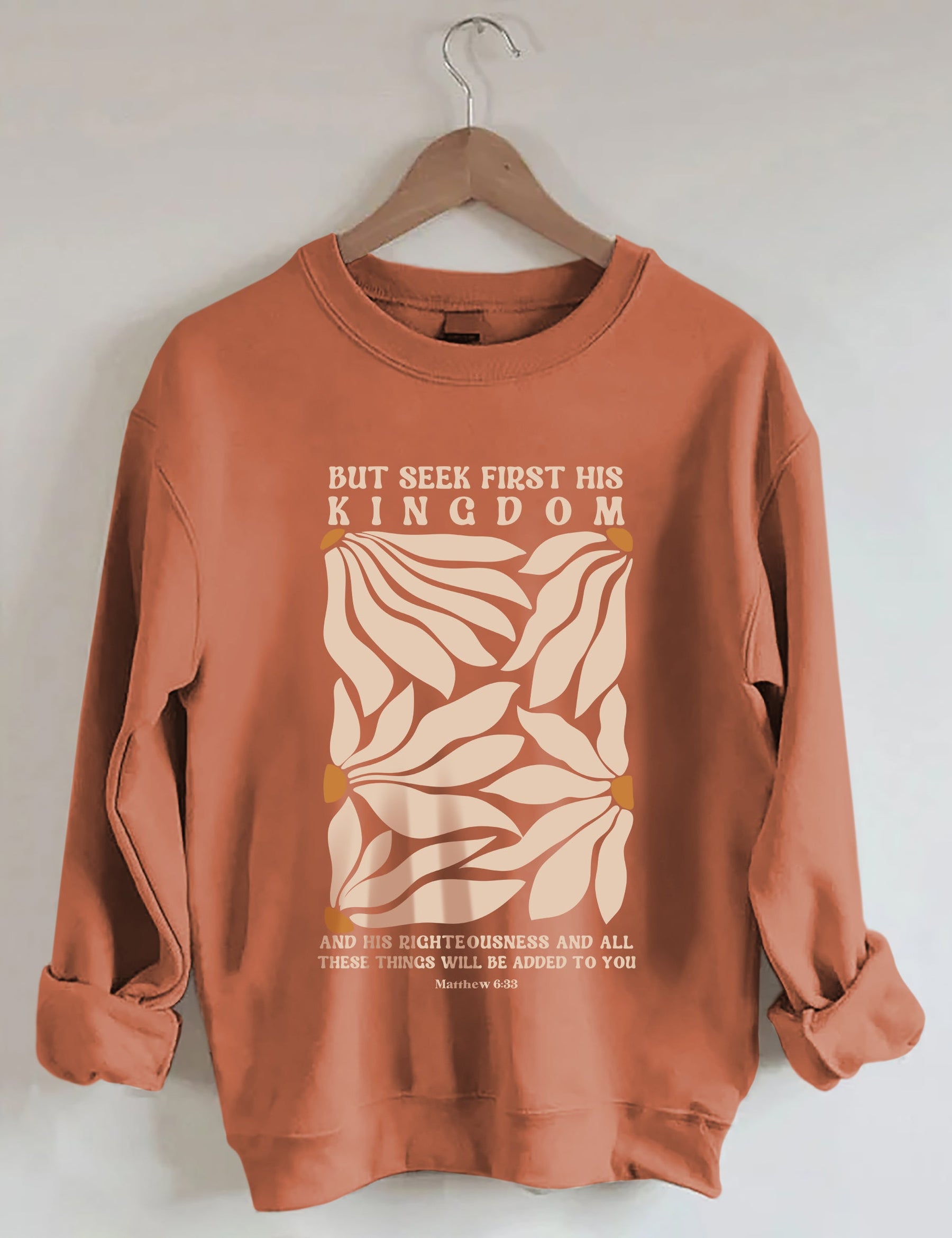 Aber suchen Sie zuerst sein Königreich-Blumen-Sweatshirt