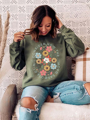 Überlegen Sie, wie das Wildblumen-Sweatshirt wächst