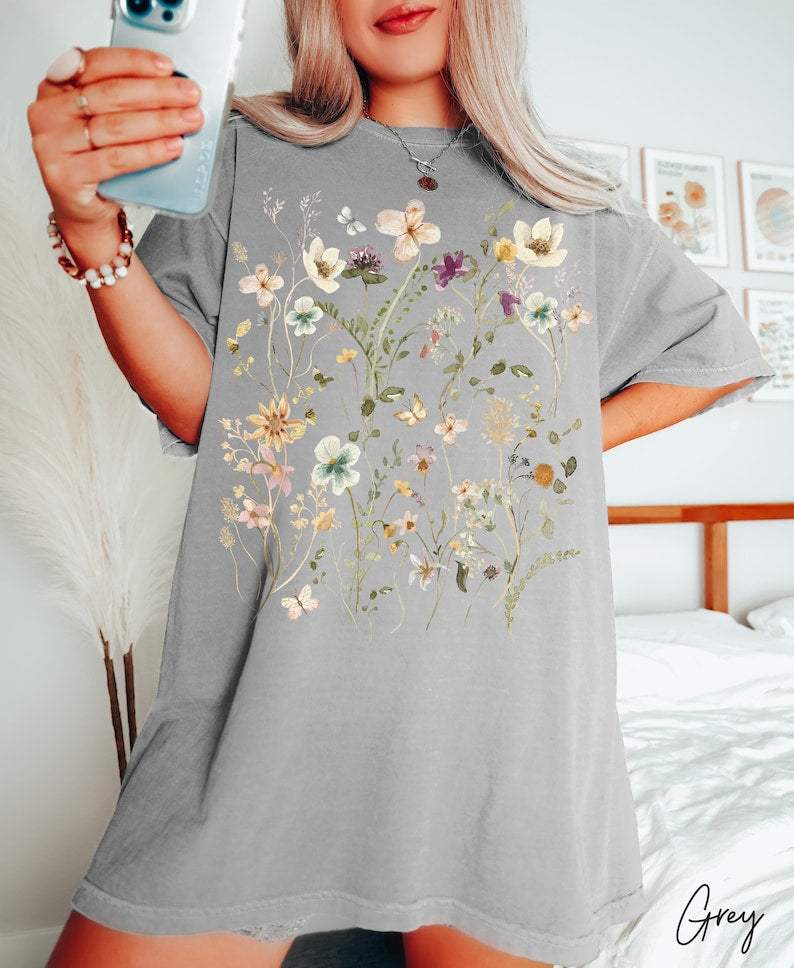 Comfort Colors T-Shirt mit gepressten Blumen